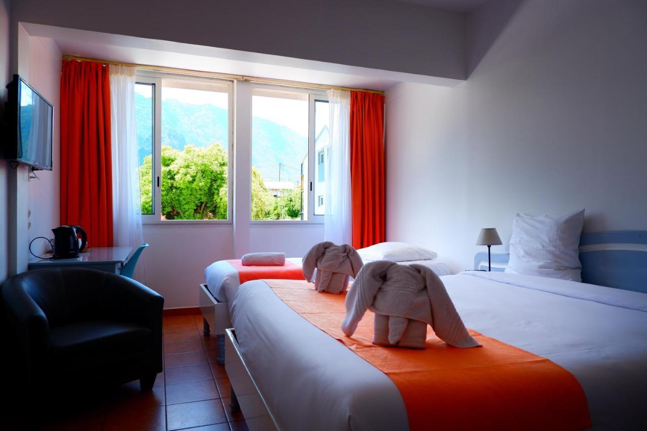 Hotel Du Cirque Cilaos Exteriör bild